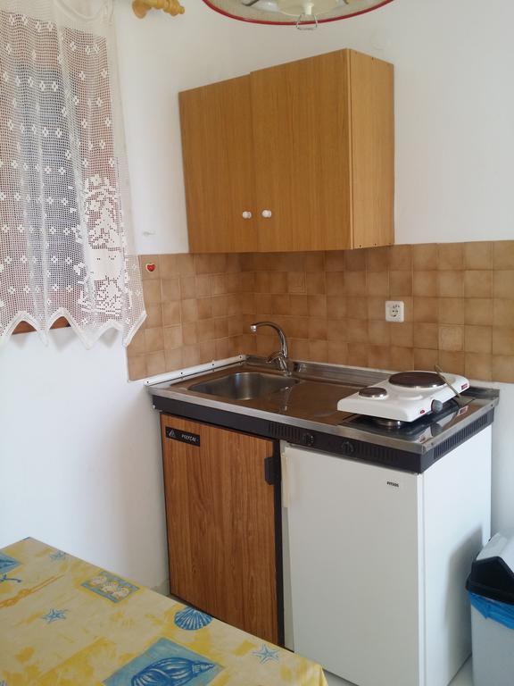 Esperides Apartment Batsi  Ngoại thất bức ảnh