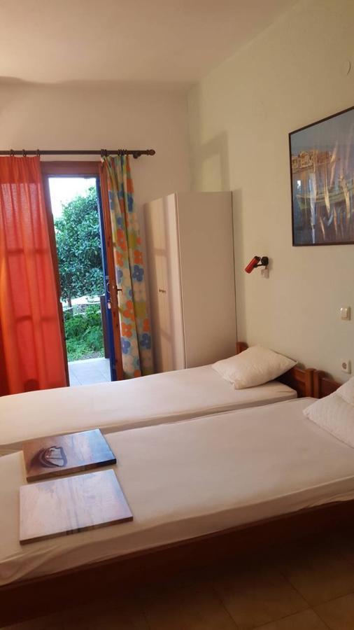 Esperides Apartment Batsi  Ngoại thất bức ảnh