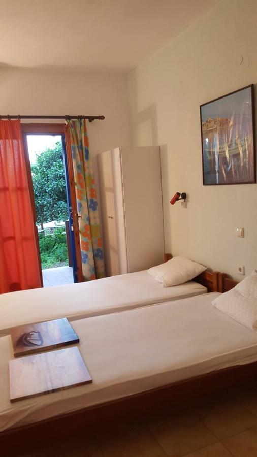 Esperides Apartment Batsi  Ngoại thất bức ảnh