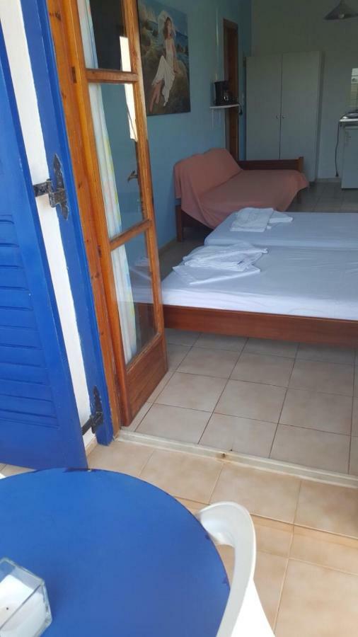 Esperides Apartment Batsi  Ngoại thất bức ảnh